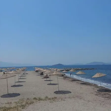 300m To 2 Bedroom Garden Floor Flat With Pool - Yeni Duenya B1 *