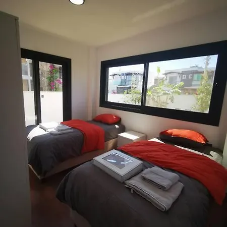 300m To 2 Bedroom Garden Floor Flat With Pool - Yeni Duenya B1 * Αλικαρνασσός
