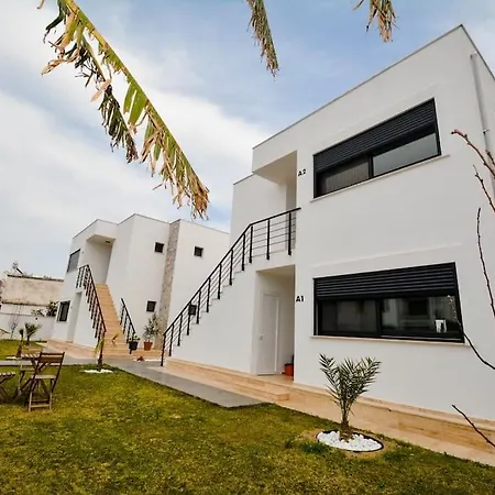 300m To 2 Bedroom Garden Floor Flat With Pool - Yeni Duenya B1