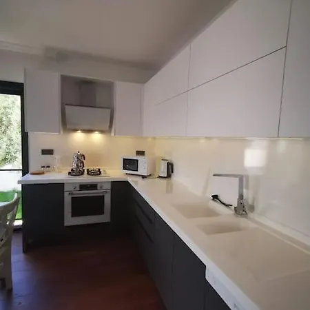 Apartment 300m To 2 Bedroom Garden Floor Flat With Pool - Yeni Duenya B1 *