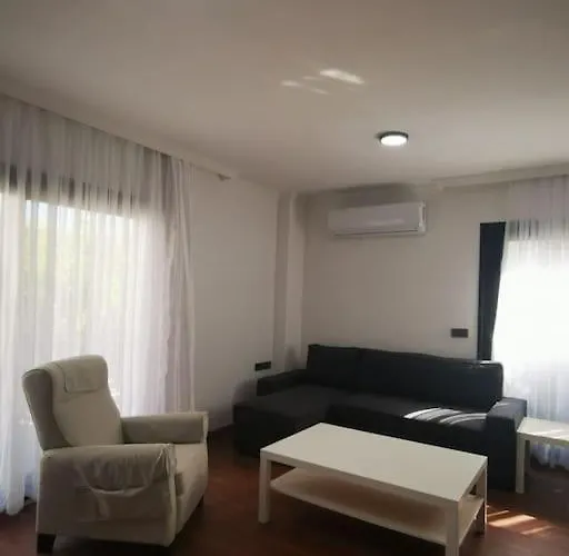 300m To 2 Bedroom Garden Floor Flat With Pool B1 - Yeni Dunya Apartment *